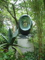  20050830-hepworth3.JPG 