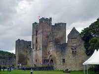  20170818-170729_ludlowCastle.jpg 