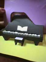  050221_piano.jpg 